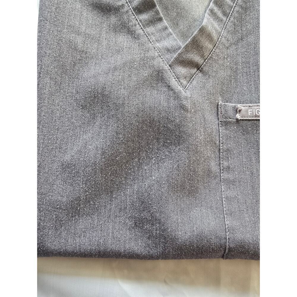 FIGS Gray Scrub Top XS Women’s V-Neck Medical Uniform Shirt - Picture 6 of 6